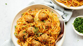 One Pot Spaghetti and Meatballs, all cooked together in one pot! Less dishes and more free time!